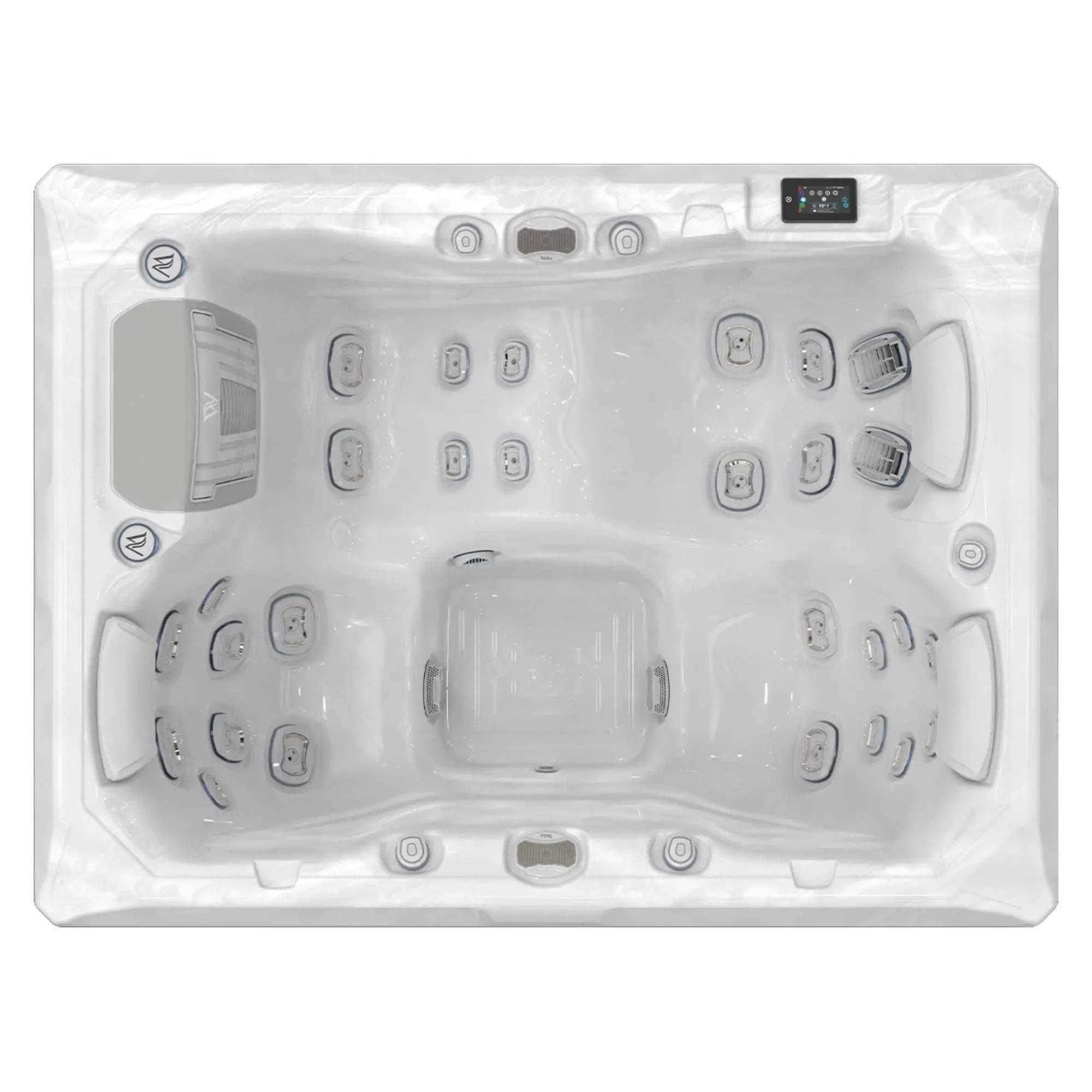 Der Wellis Teide Life Whirlpool verfügt über drei Sitzplätze, 32 Massagedüsen, eine LightSide™-Seitenverkleidung mit Holztextur, eine 3-kW-Heizung, ein SmartTouch-Bedienfeld und ist ein Premium-Modell mit WIS-Inline-System.