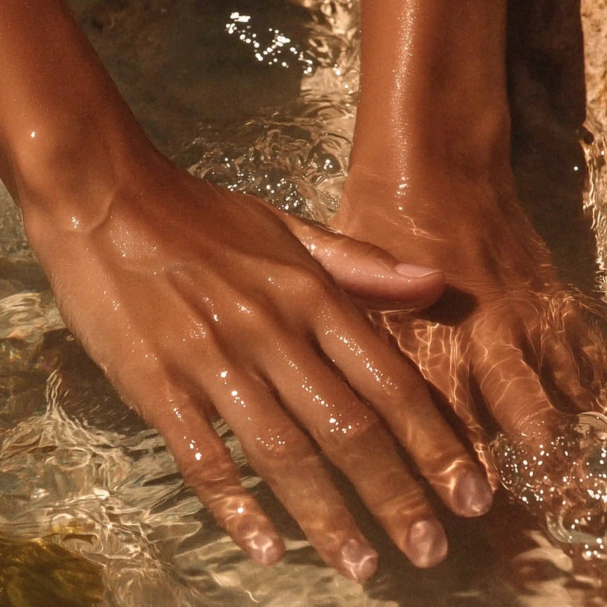chlorfreies WasserSanft zu Haut, Augen und Atemwegen bei AZURA SPA & LIVING